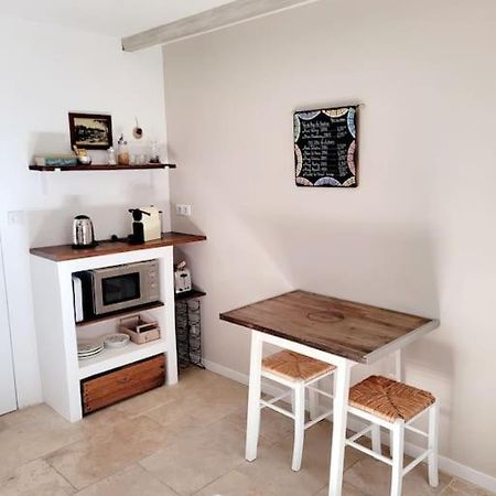 La Maison Blanche Intra-Muros Free Parking Aigues-Mortes Luaran gambar